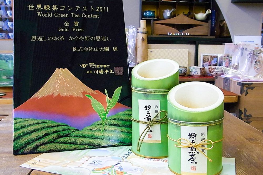 竹そっくりに仕上げた竹缶